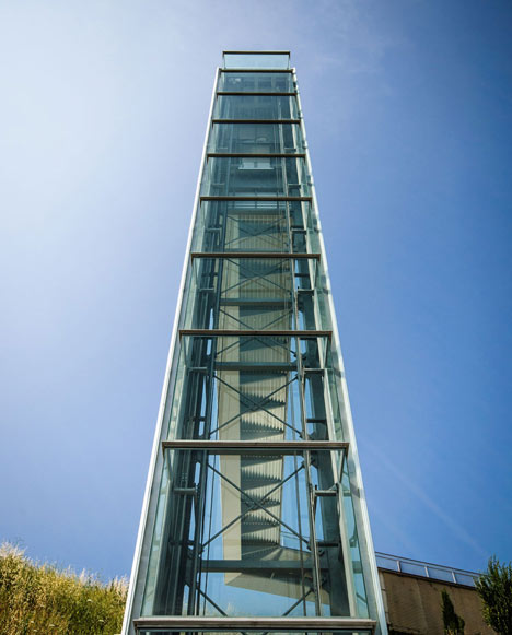 Steel-clad outdoor elevator connects the city and suburb in Pamplona-6
