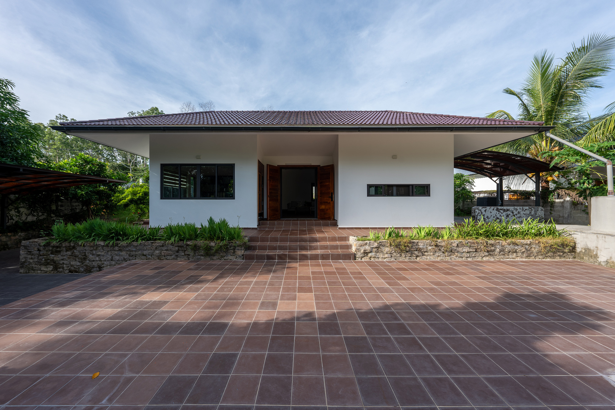 Phu Quoc House / NH Village Architects-24