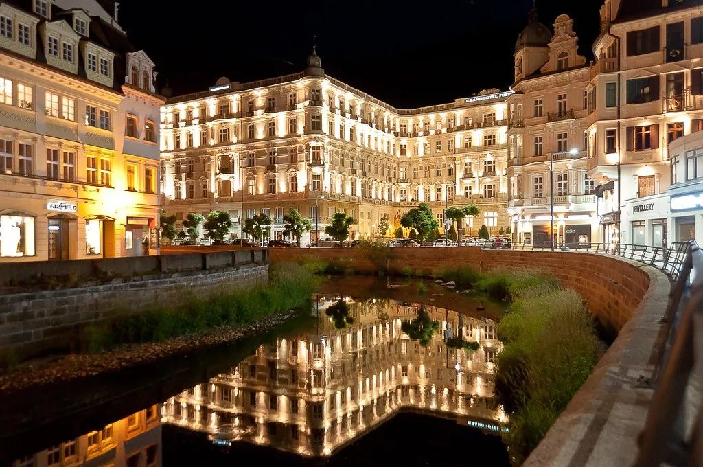 门外汉打造的马尔代夫私岛酒店，设计如何逆袭？-27