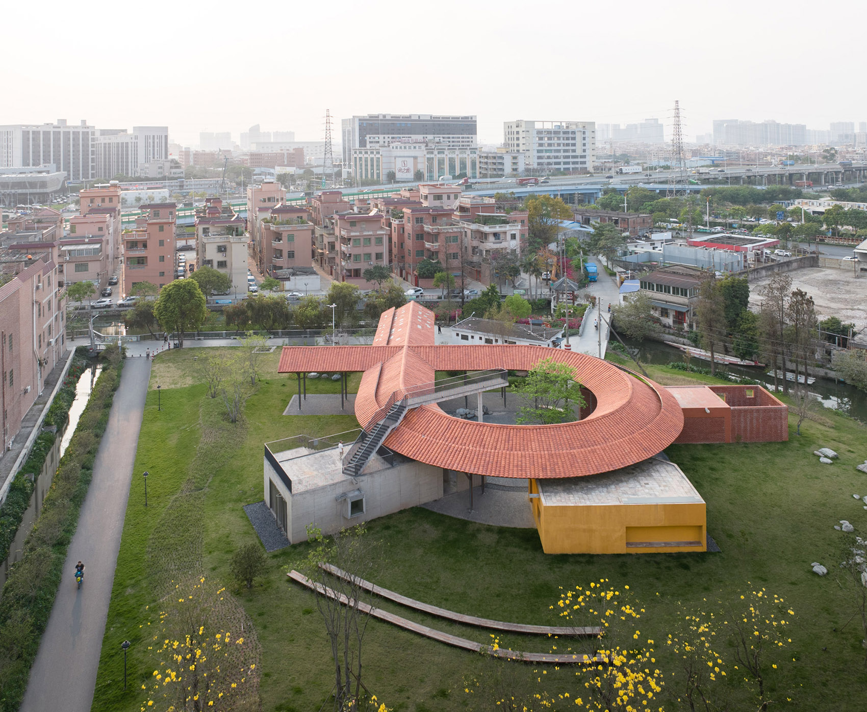 盐步老龙公园丨中国佛山丨竖梁社悬亮子工作室-3