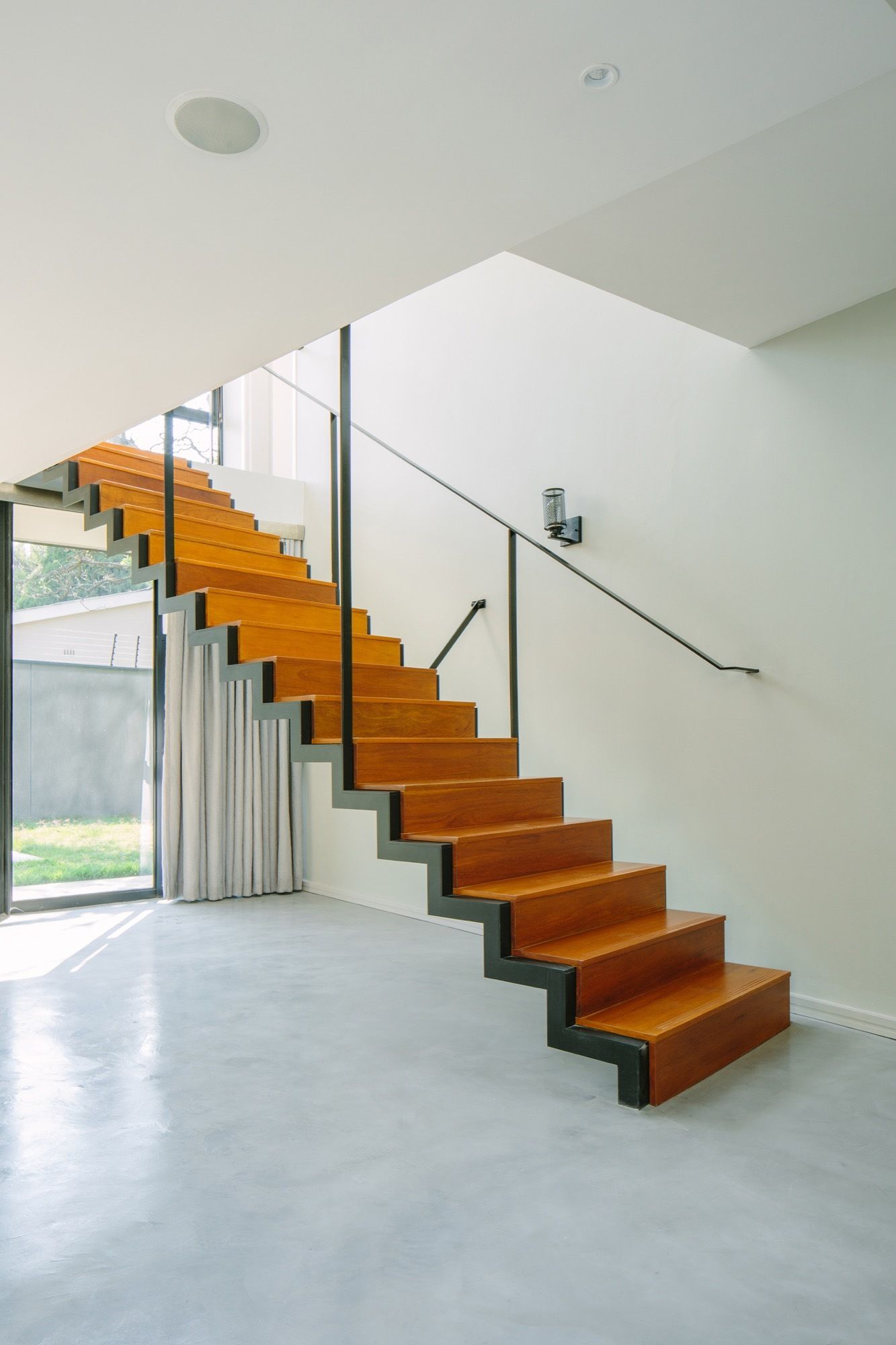 南非约翰内斯堡 Granite House | 现代家庭生活与自然景观的融合-26