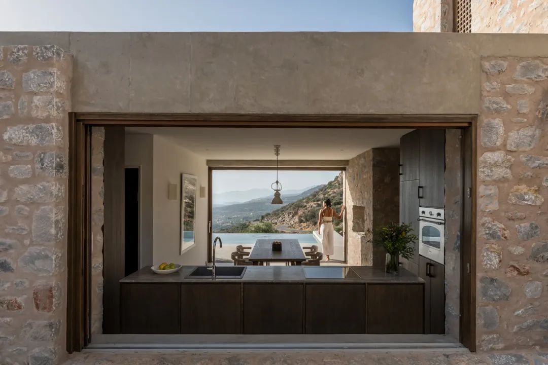 原木极简度假别墅丨Desypri Misiaris Architecture-18