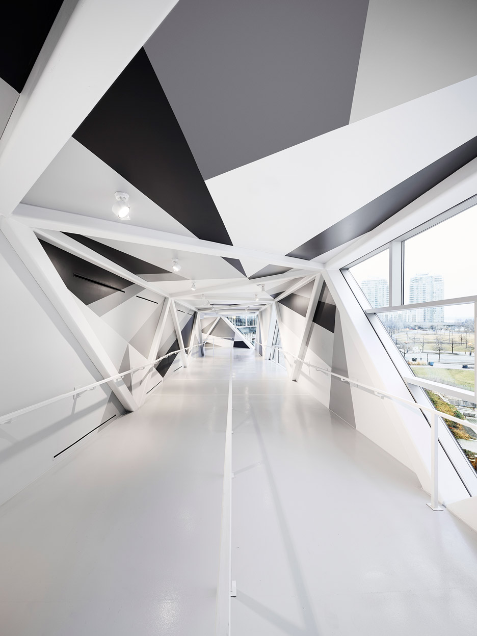 多伦多会议中心黑白桥-9