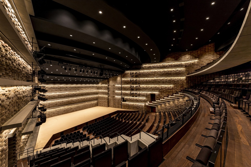 大阪枚方市综合文化艺术中心 | 绿色与艺术的完美交织-45