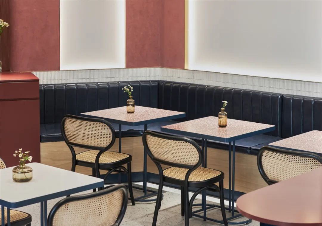 上海 110㎡甜品餐厅打造梦幻花园空间-34