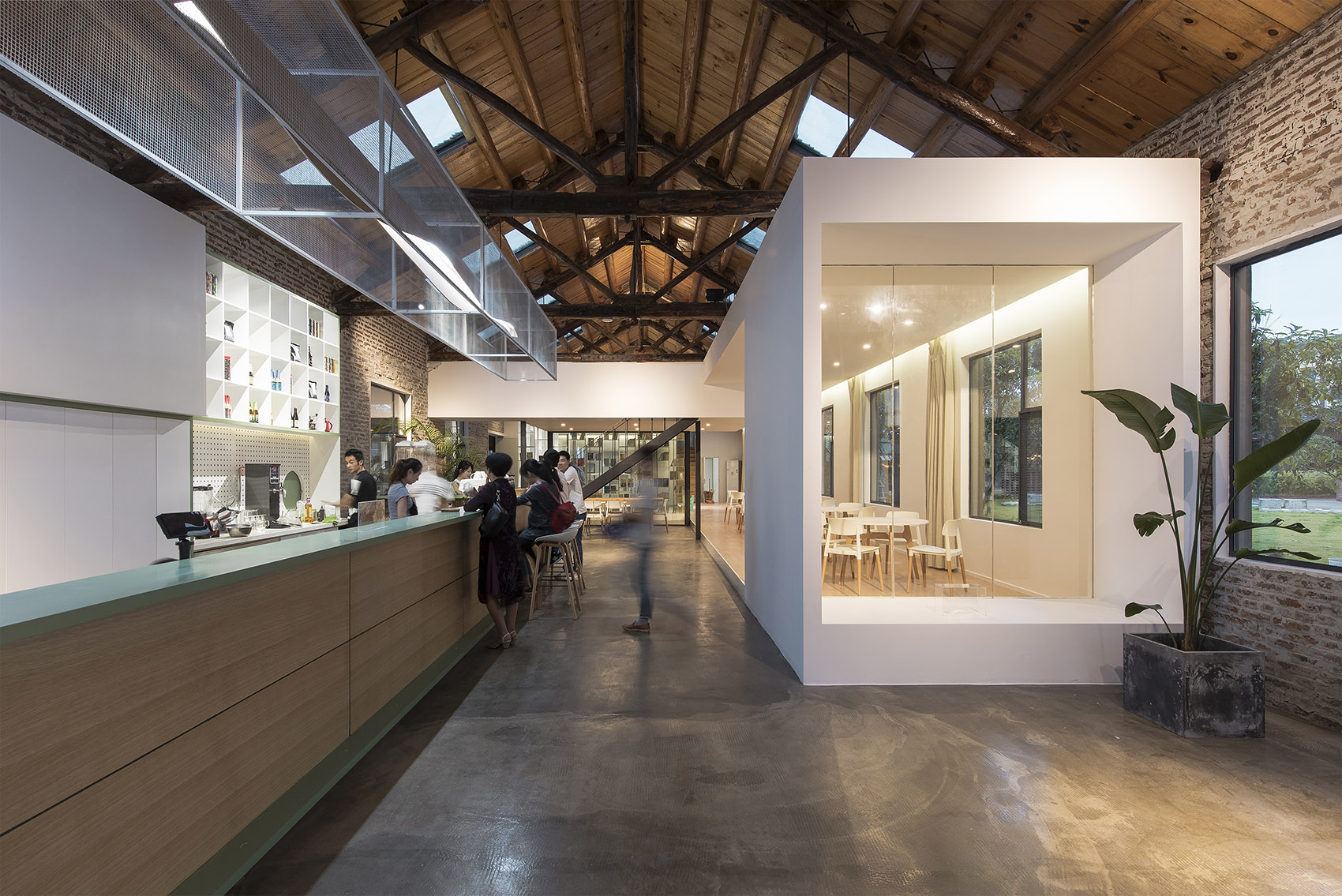 “小城故事”：两座旧厂房的新生，贵州 / 未来以北工作室-85