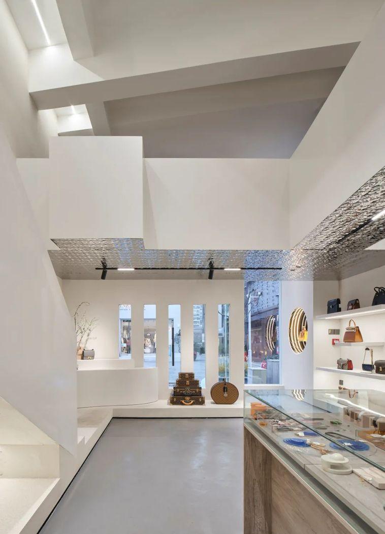 AO×DESIGN 奢侈品店的悬浮桥梁设计-28