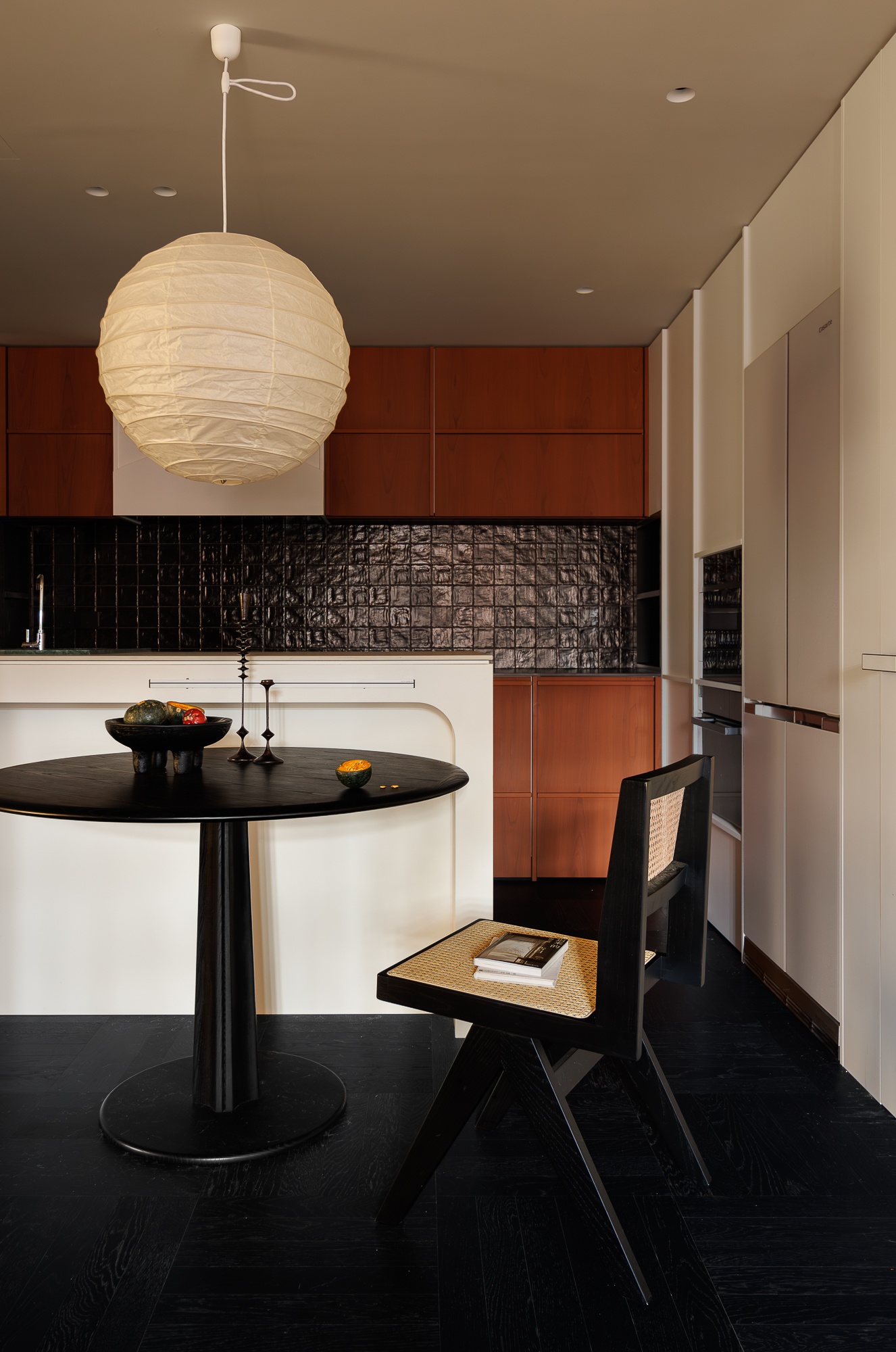 东方气韵遇上复古色彩住宅设计丨HURR赫设计-32