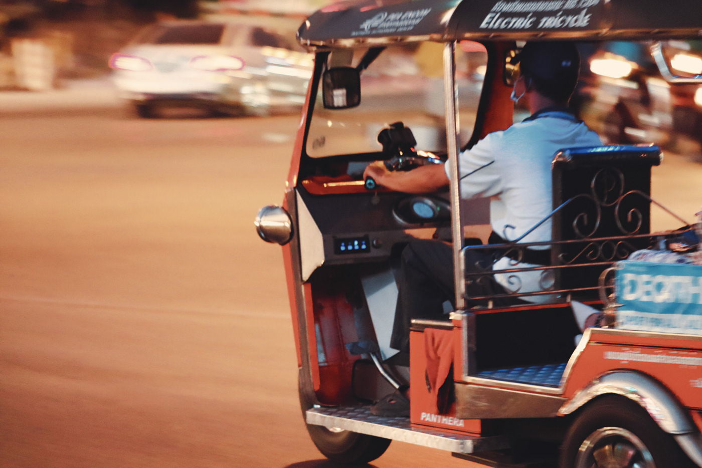 泰国清迈寺庙艺术空间-8