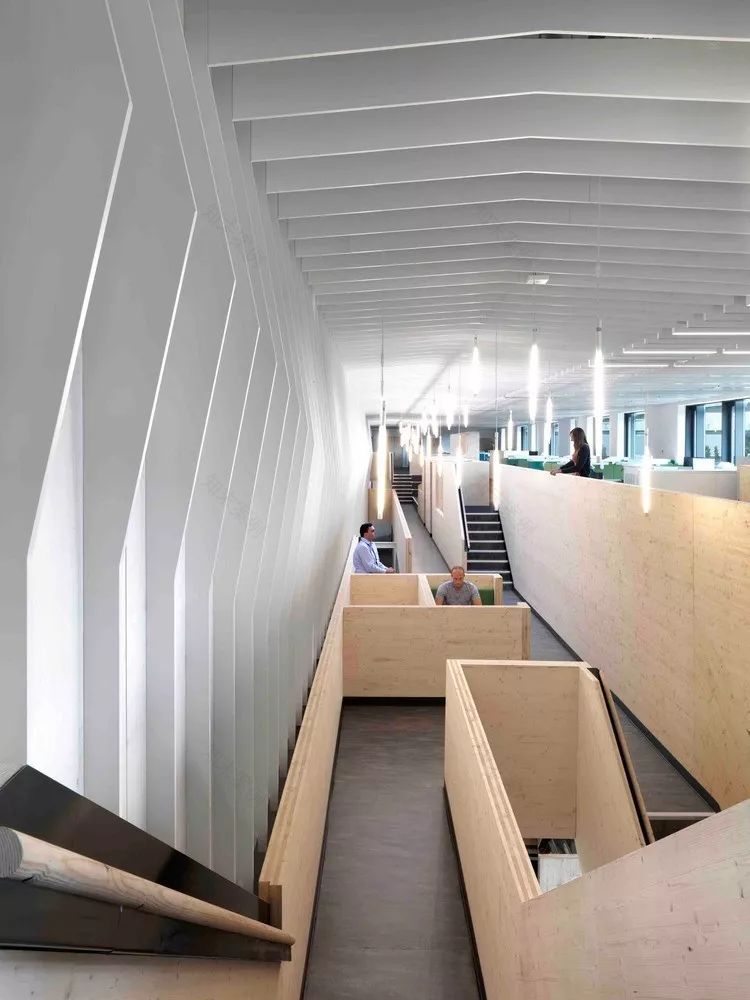 迷宫般的办公空间 | 创意设计引领行业趋势-26