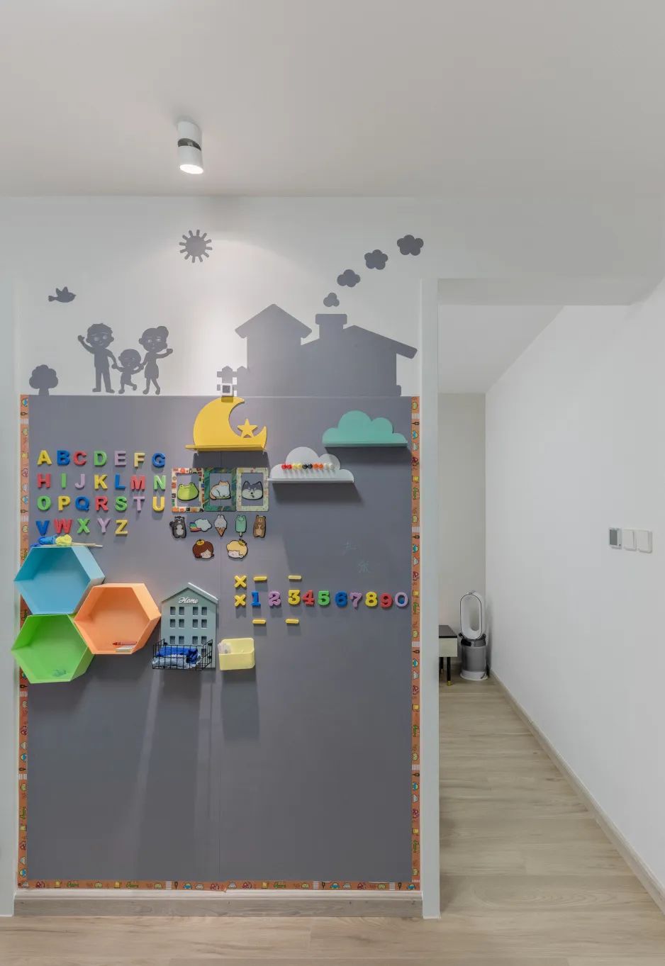 梦幻多巴胺风格 · 色彩斑斓的悦动空间丨中国北京丨研筑国际室内设计事务所-17