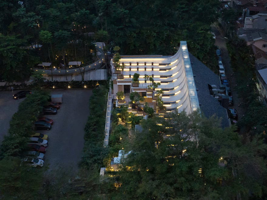 Aruma分层花园,雅加达 / RAD+ar -55