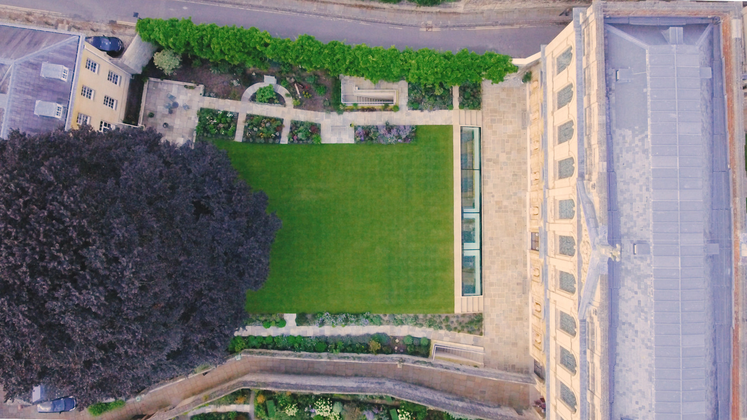 牛津 17 世纪图书馆翻新 | 地下扩建与环保科技的融合-33