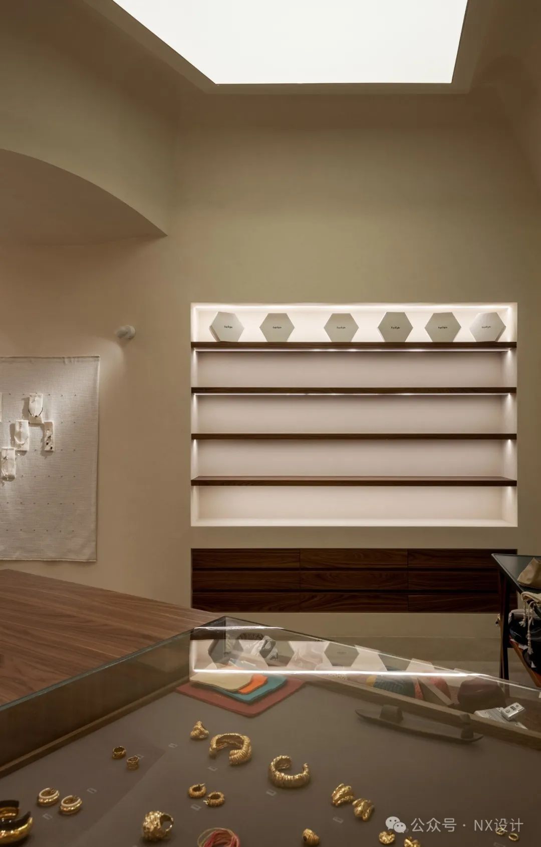 Komfortcirkle 首饰专卖店丨中国温州丨NX 设计-16