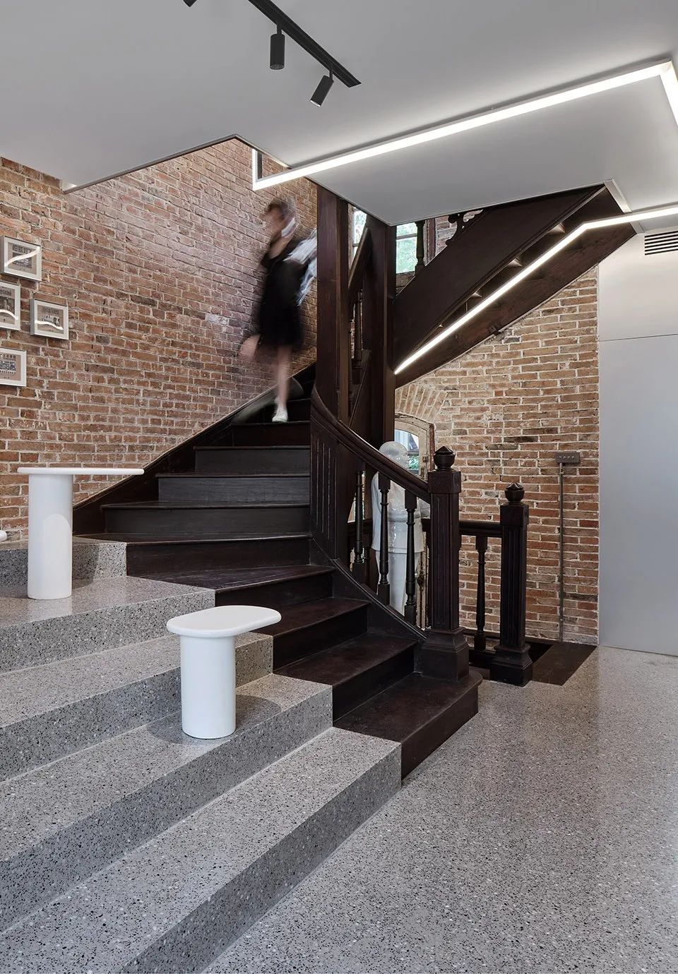 轮回之韵 | KARMA 办公楼改造设计,历史与创新的完美融合-34