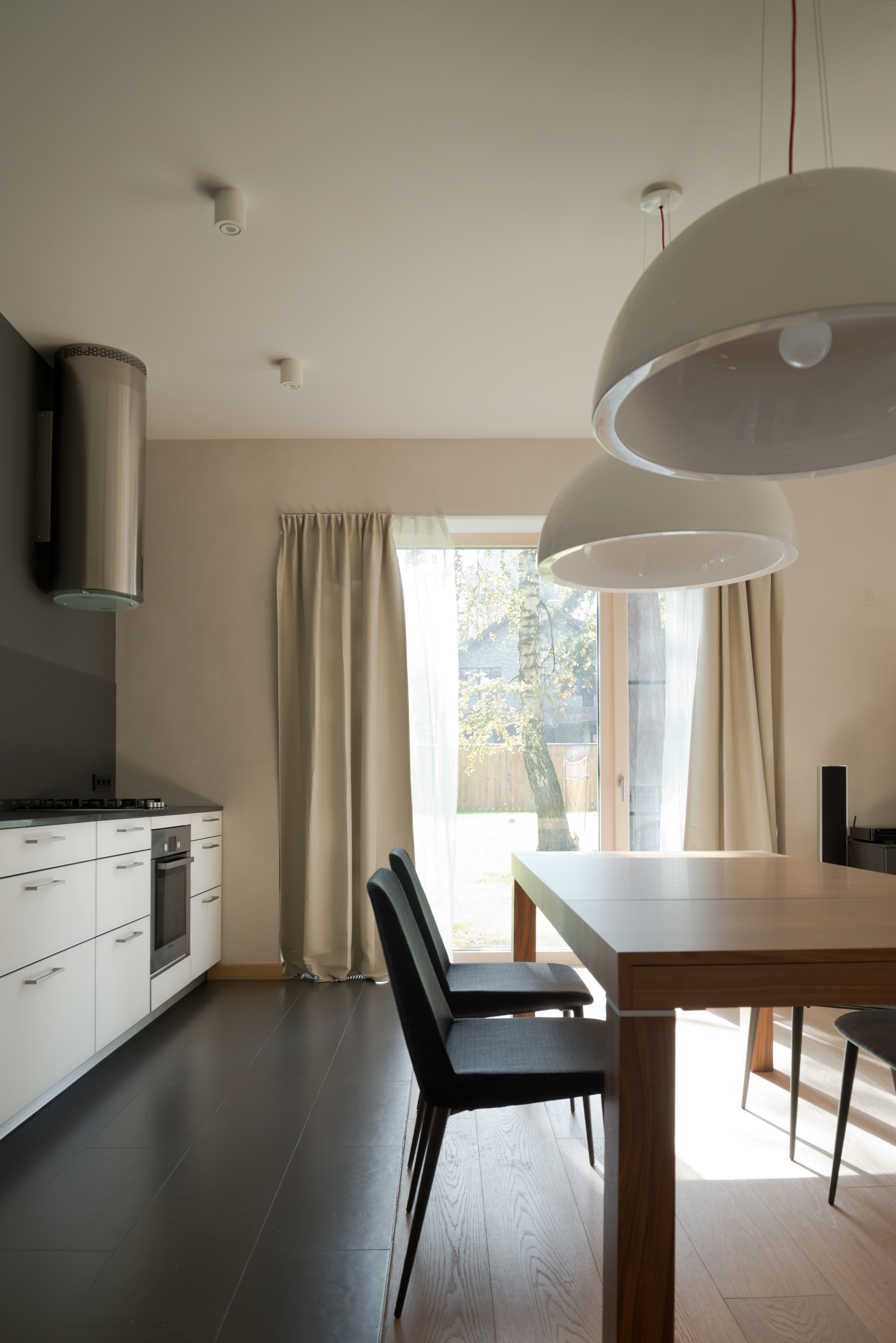 莫斯科郊区别墅，绿意环绕的现代生活-34