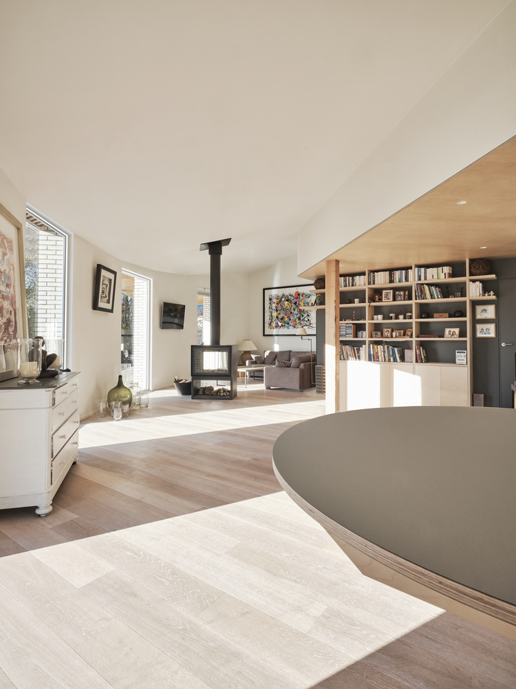 三角之家——灵动空间与自然的和谐共舞-24