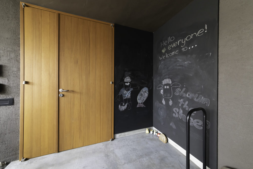 築40年の木造住宅をフルリノベ都心のアウトドアリビングで景色＆バーベキューを堪能する | Renovation | 100%LiFE-1