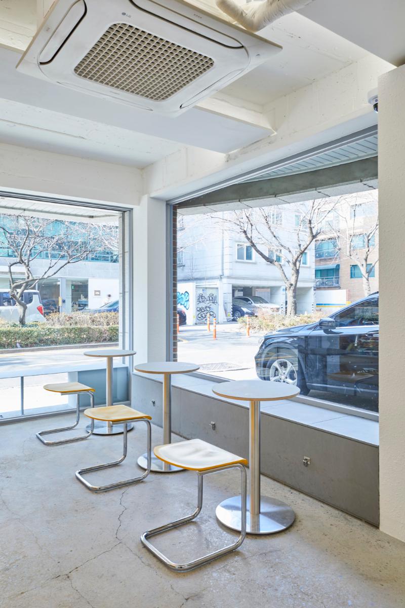 简约温馨的"Boyfriend"咖啡厅-8