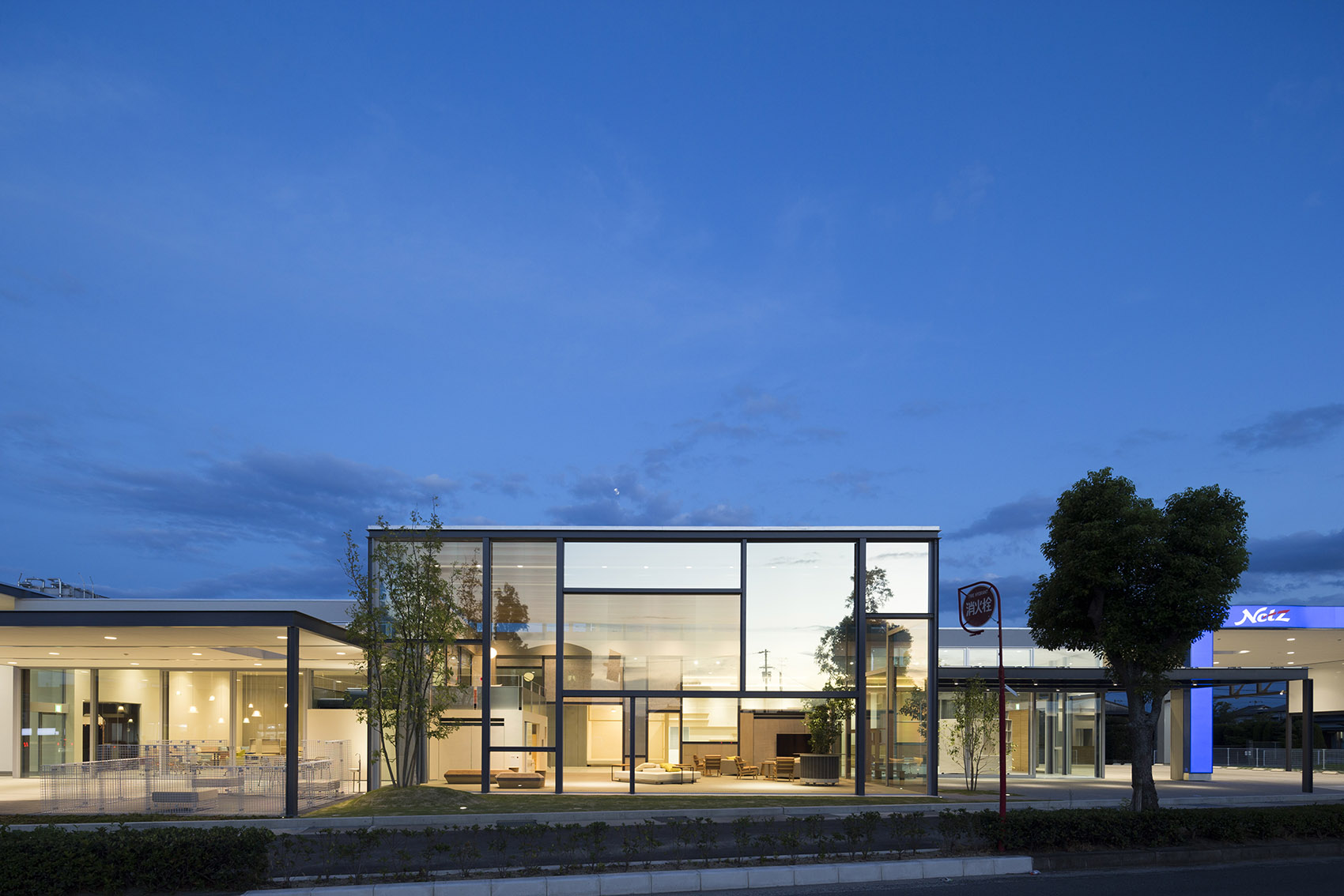 J. Spot Imabari汽车展室及服务商店,日本 / YANOAOYAMA Architecture Design-80