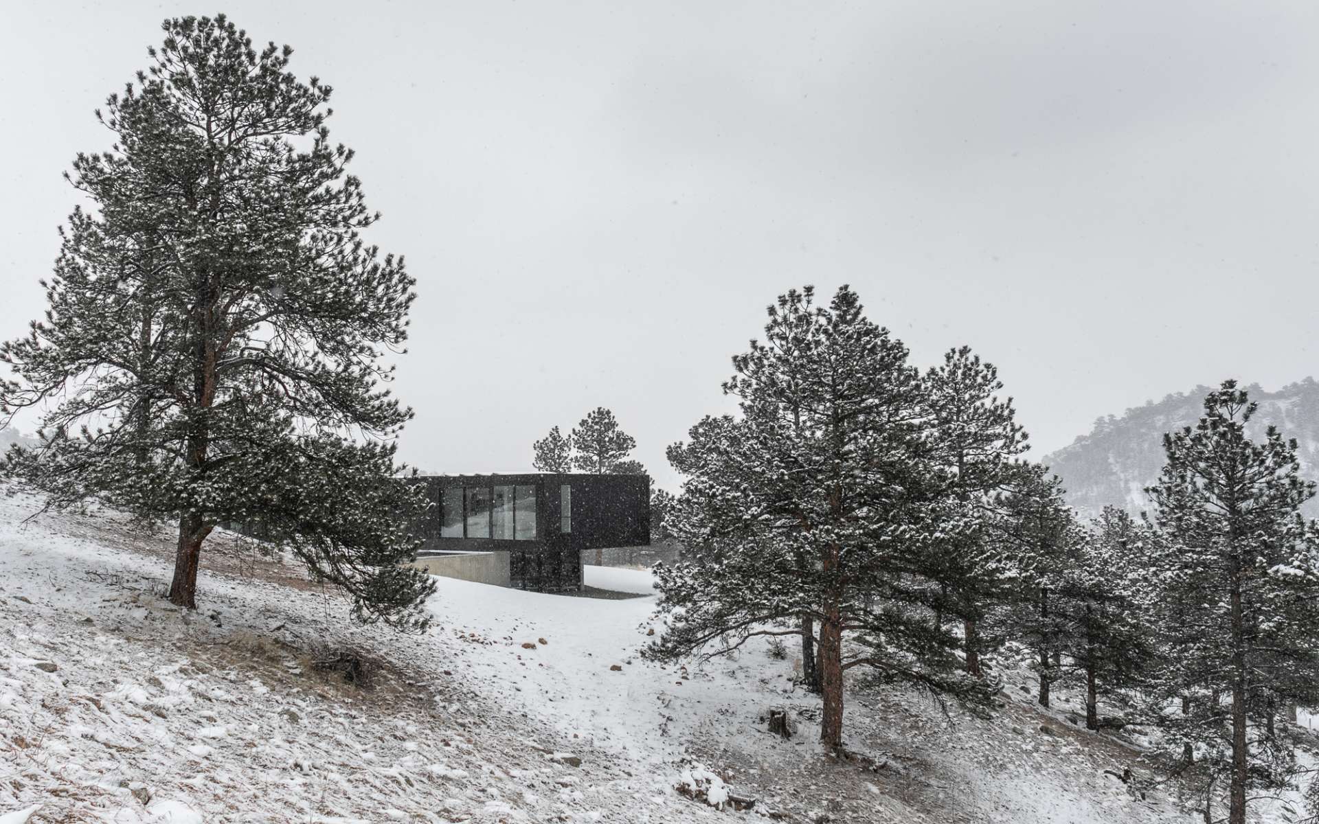 模糊之居，镜像山景的现代艺术空间-68