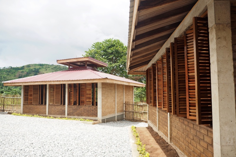 加纳达芒社区学校-74