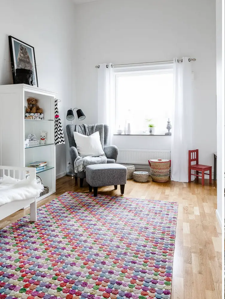 阁楼公寓的灰色魅力 | 超高天花板打造独特空间-19