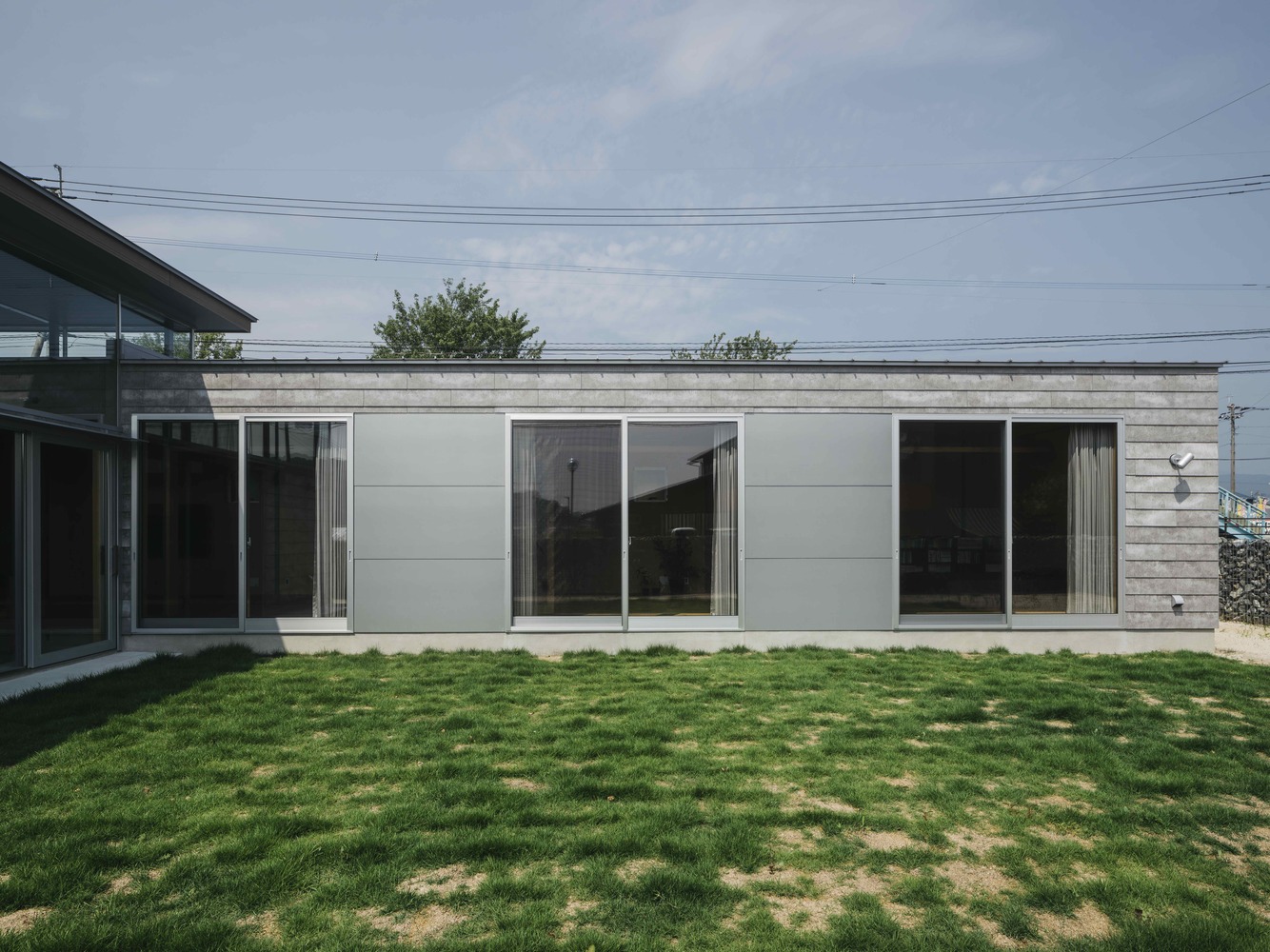 融入乡村景观的日本住宅设计-23