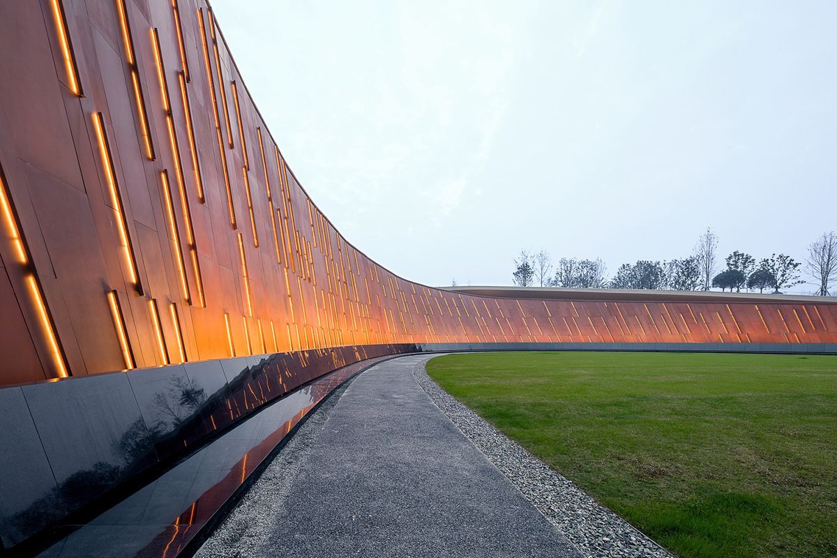 南京路和平纪念碑-28