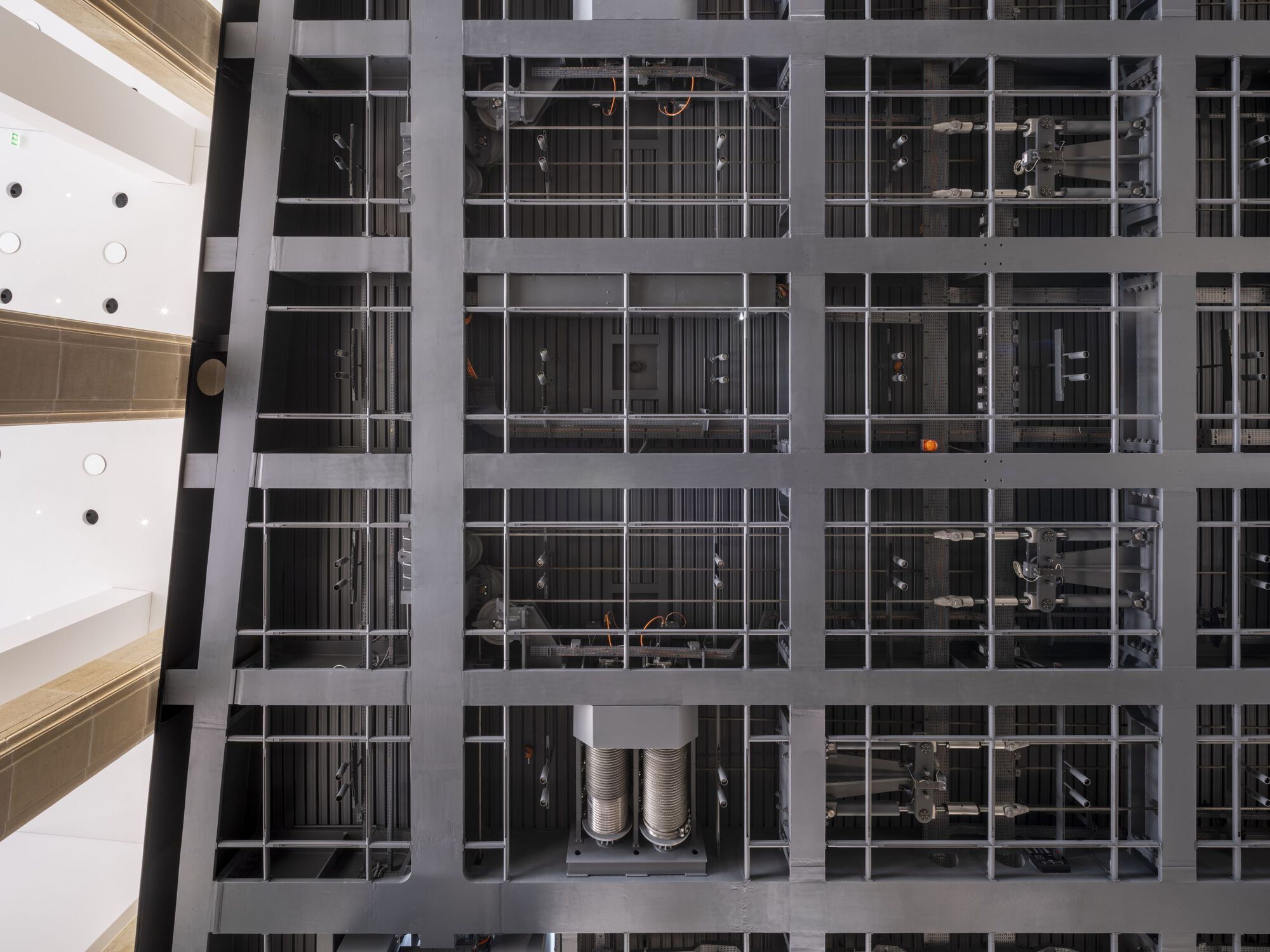 Paris Fondation Cartier for Contemporary Art / Ateliers Jean Nouvel-36