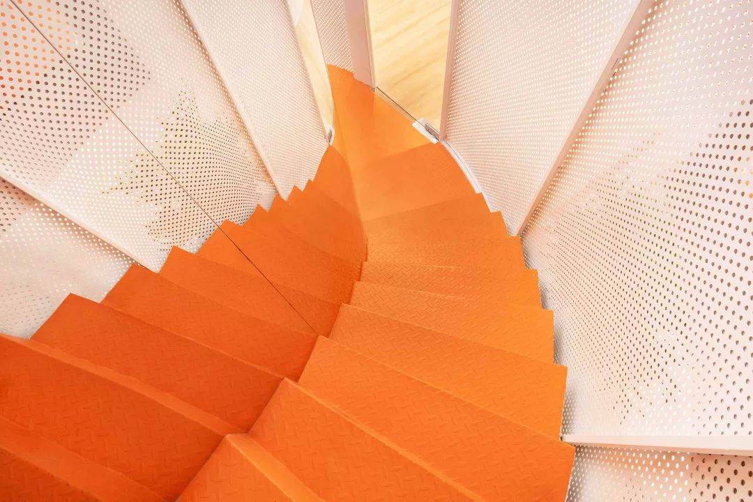 "无聊の瓶子"冷压果汁店 | 科技鲜榨,保留食物全营养-71