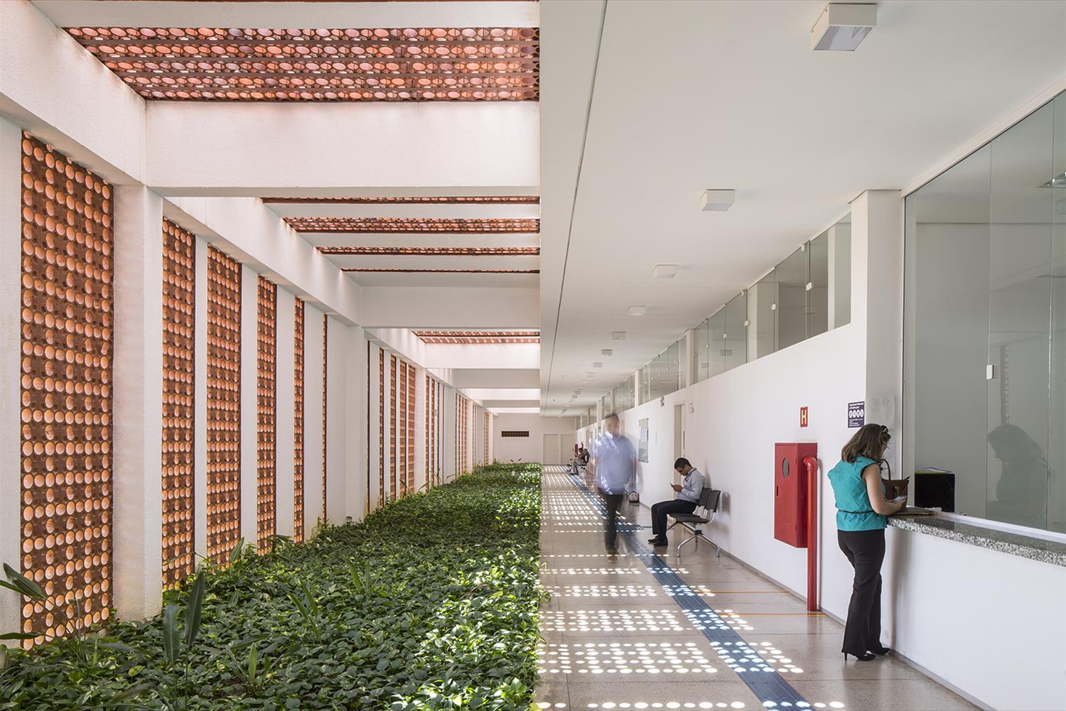 Unileão 特殊民事和刑事法庭建筑设计-12