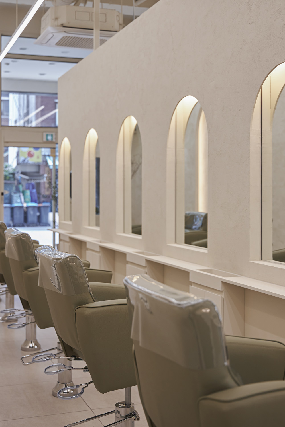 现代简约 30 平米美容室设计-18