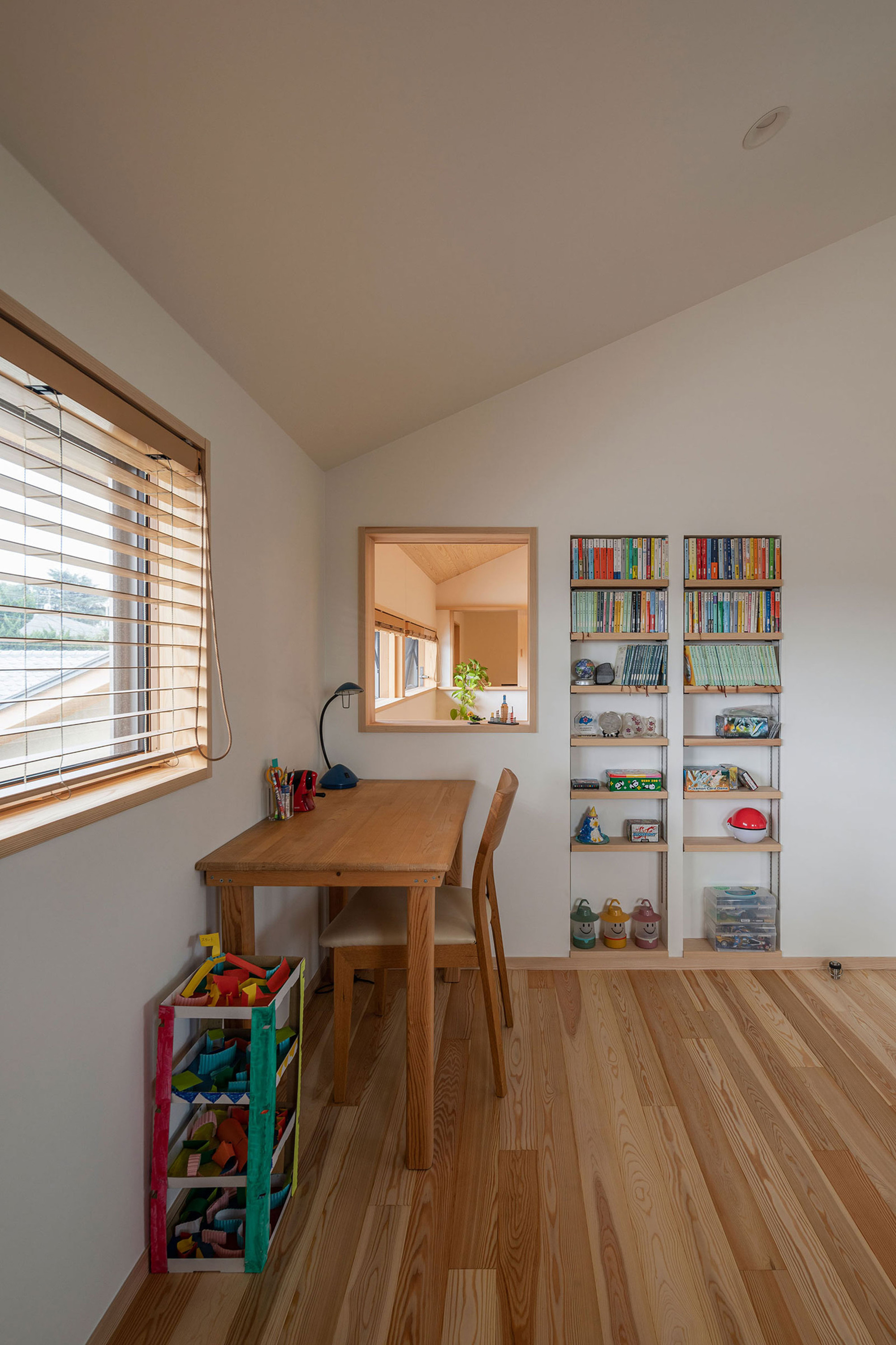 House with Grapevine Trellises / Takashi Okuno & Associates-21