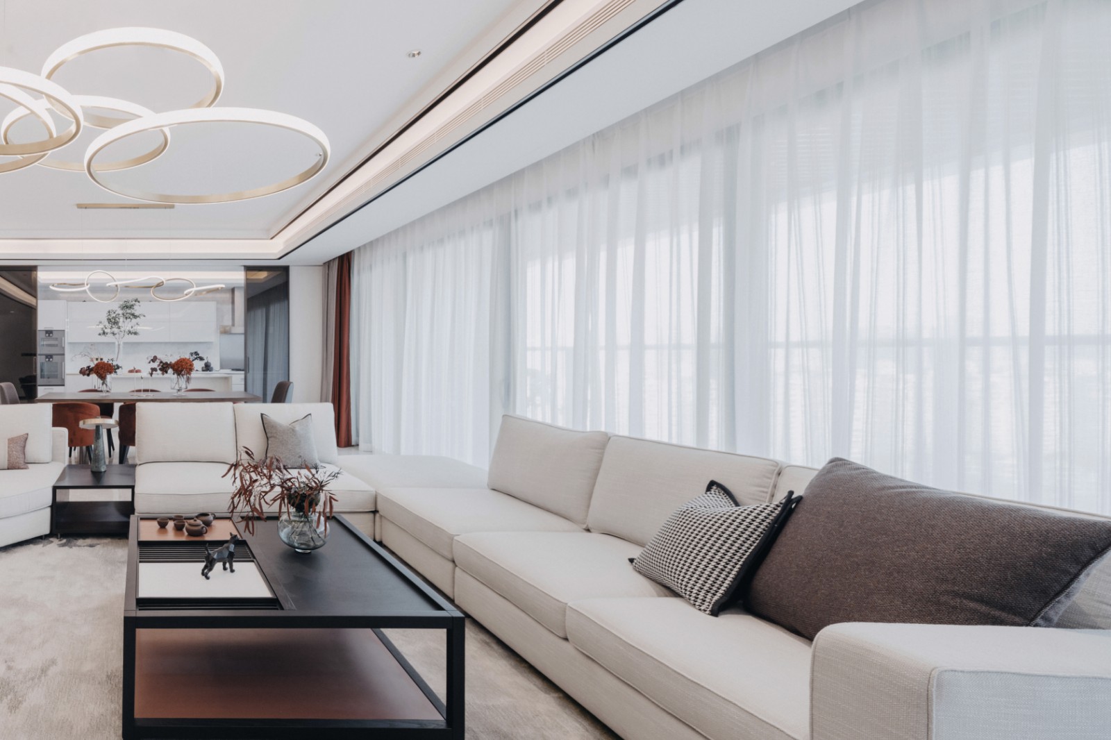 深圳 380㎡现代别墅 | 简约优雅,红调添彩-8