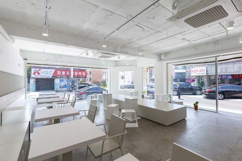 现代简约风 28 平米咖啡厅设计-8