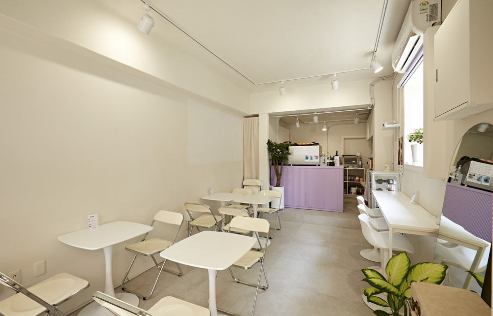 简约白色咖啡厅 | 8 平米的小空间，大设计-6