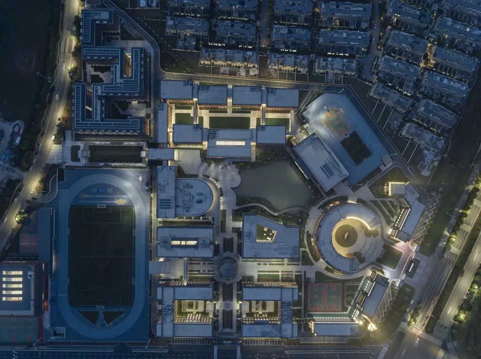 南京外国语学校方山校区 | 学苑方城的未来式空间-64