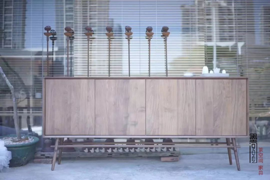 墨问定制款玄关柜 | 低调奢华的黑胡桃木之美-3