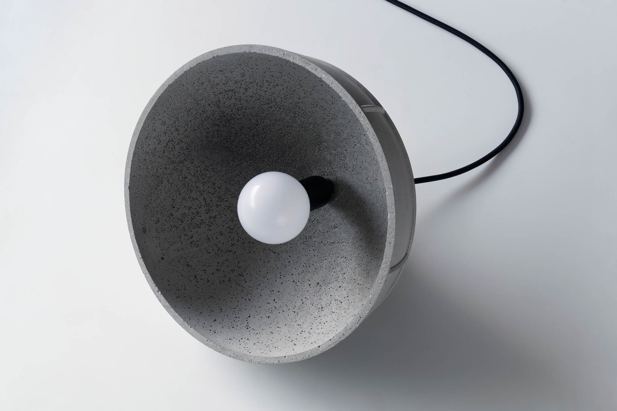 Concrete pendant lamp Leng, by Bentu Design-5