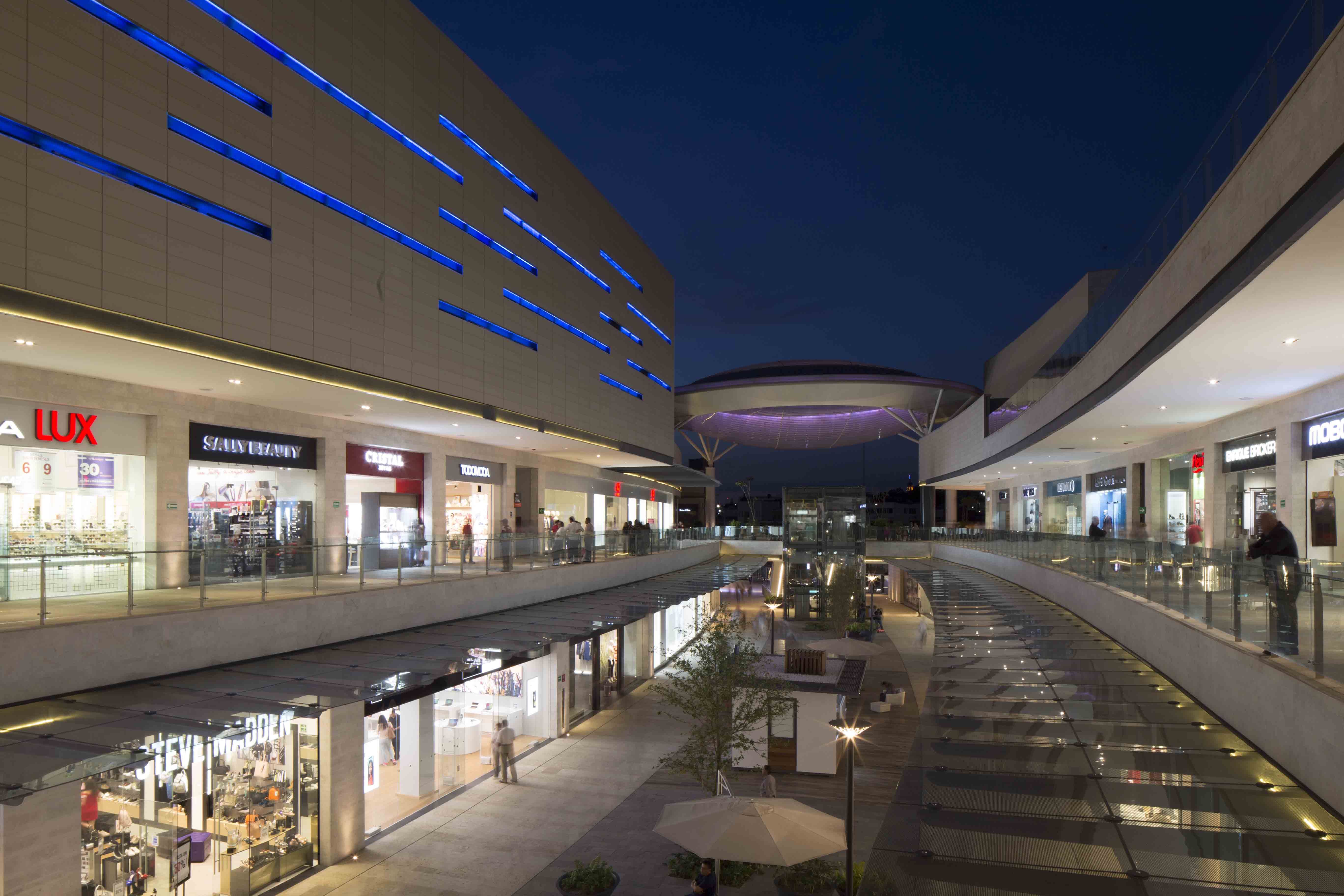 Puerta La Victoria 购物中心设计-24