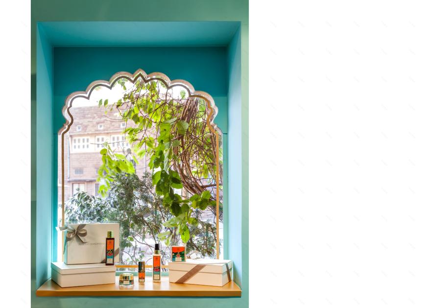 "JDH Urban Regeneration 项目 | Forest Essentials 零售店,艺术装饰与传统元素的完美结合"-26