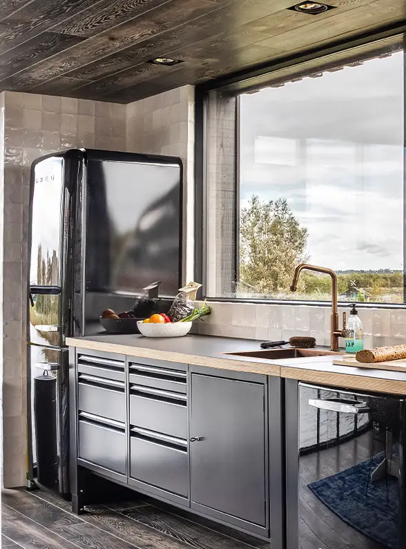 荷兰水上集装箱之家（Zwarte Zwaan）-9