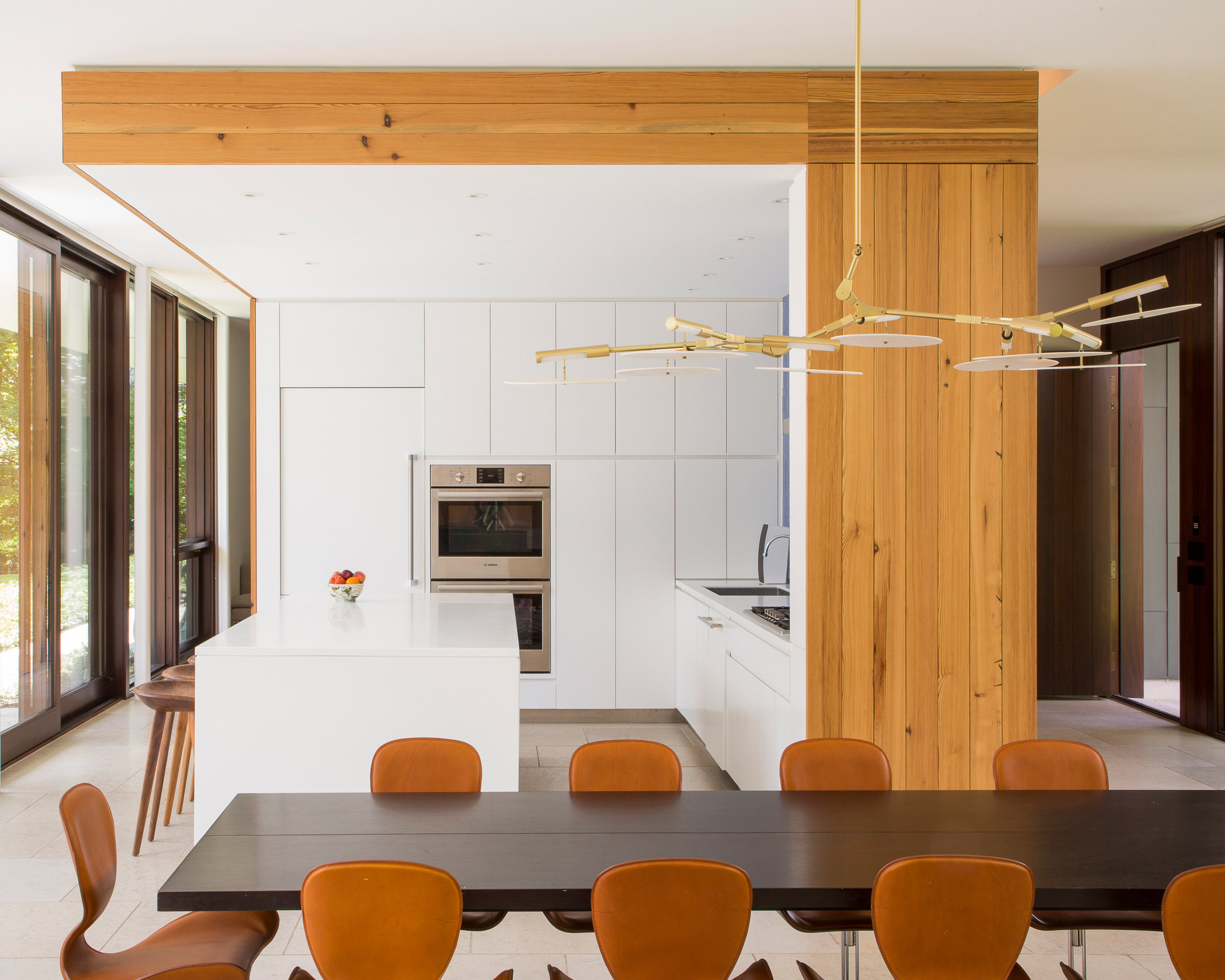 Deborah Berke channels modernism with long and low Indiana house-14