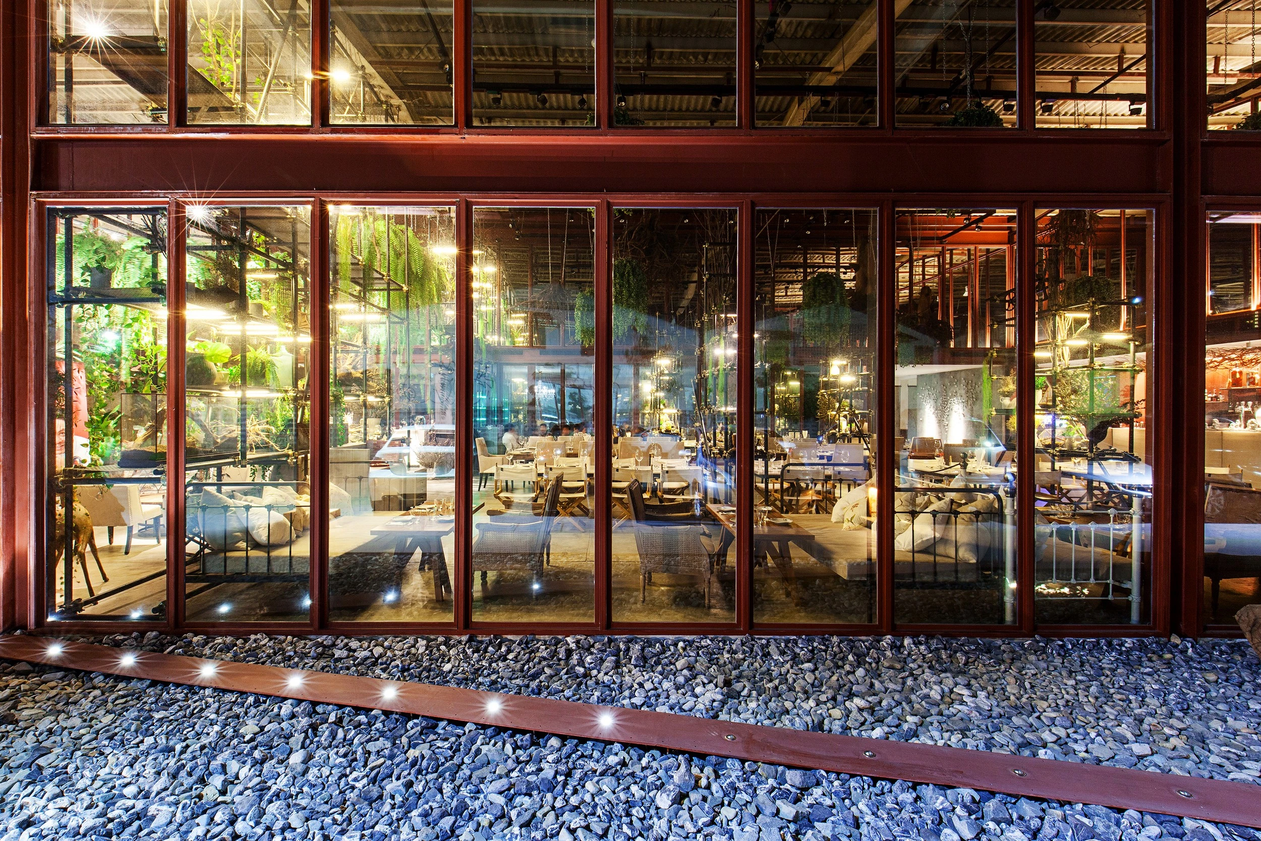 曼谷工业风餐厅“Vivarium”-12