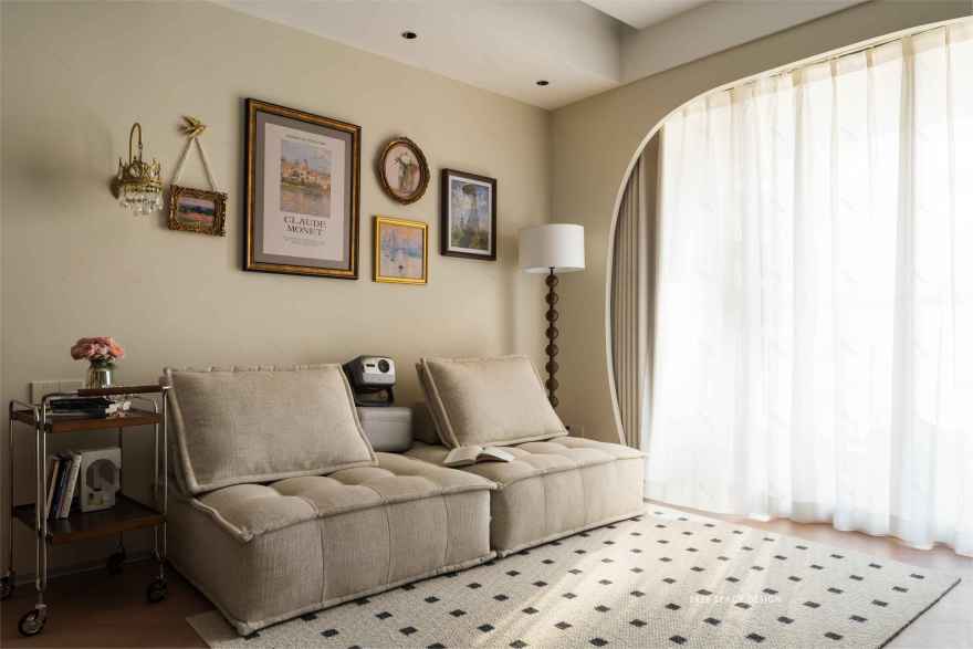 一人一猫的法式复古-64