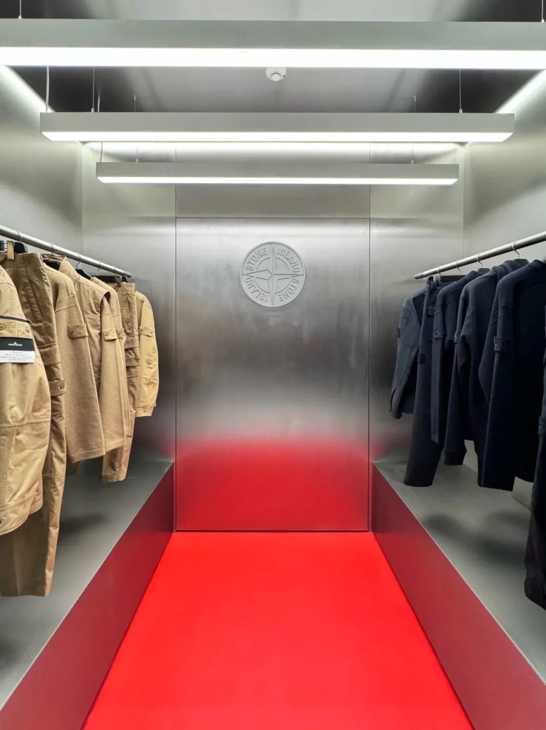 Stone Island 成都太古里旗舰店丨中国成都丨OMA,AMO-7