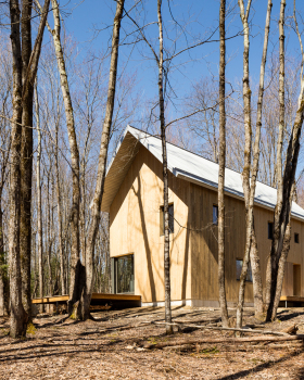 皮克布瓦木屋丨加拿大魁北克丨Ravi Handa Architect