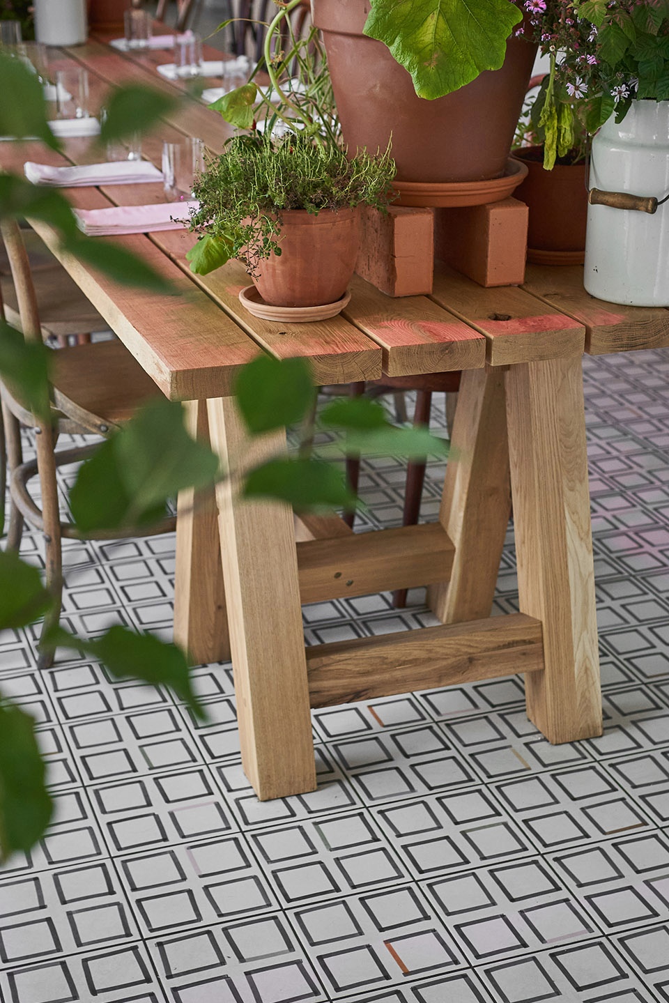 圣彼得堡 ANIMALS 快闪餐厅丨俄罗斯圣彼得堡丨DA bureau-37