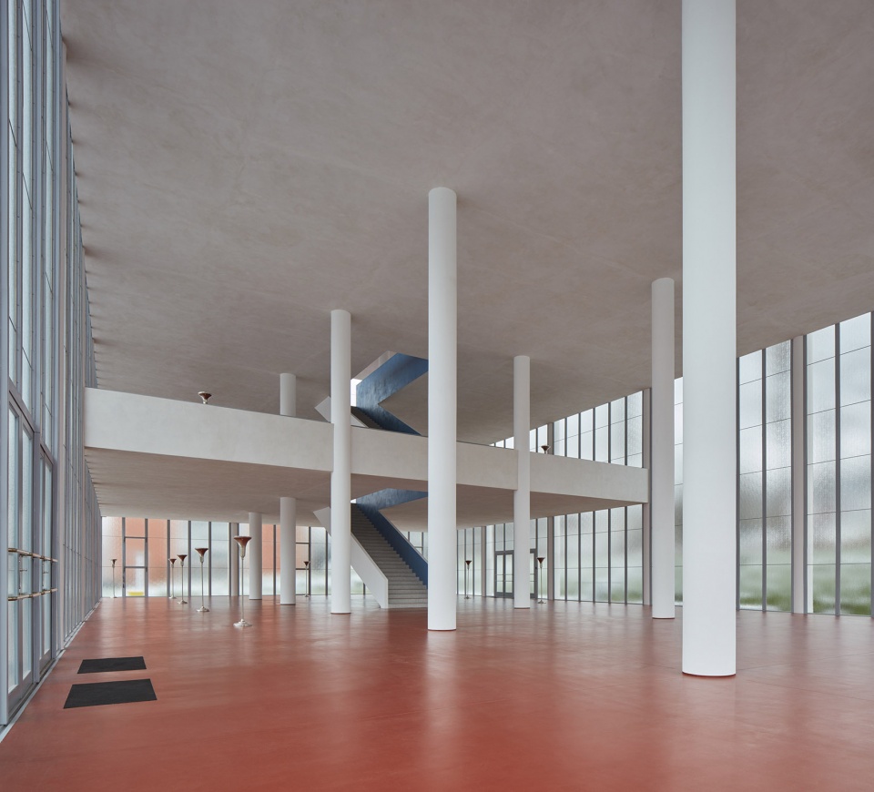 捷克 Tomáš Baťa 纪念馆改造 | 现代简约的神圣空间-22